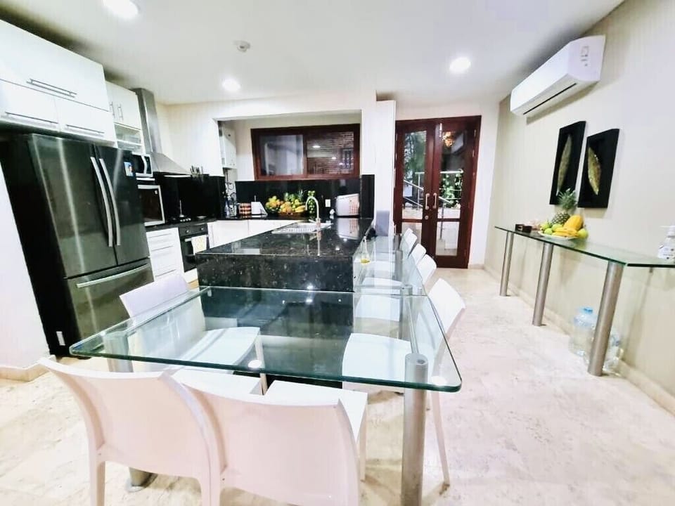 Kitchen and Dining features additional Bar