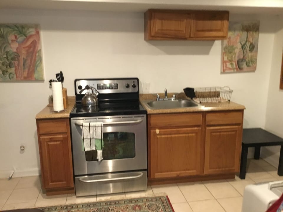 Kitchenette 