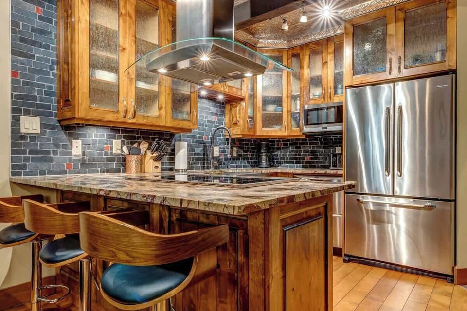 Beautiful Upgraded Kitchen