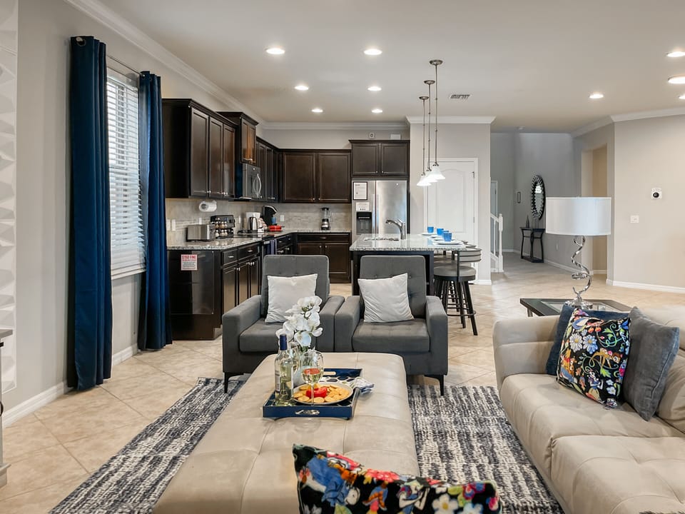 "The place is beautifully decorated with a comfortable layout..." - Giselle, '23