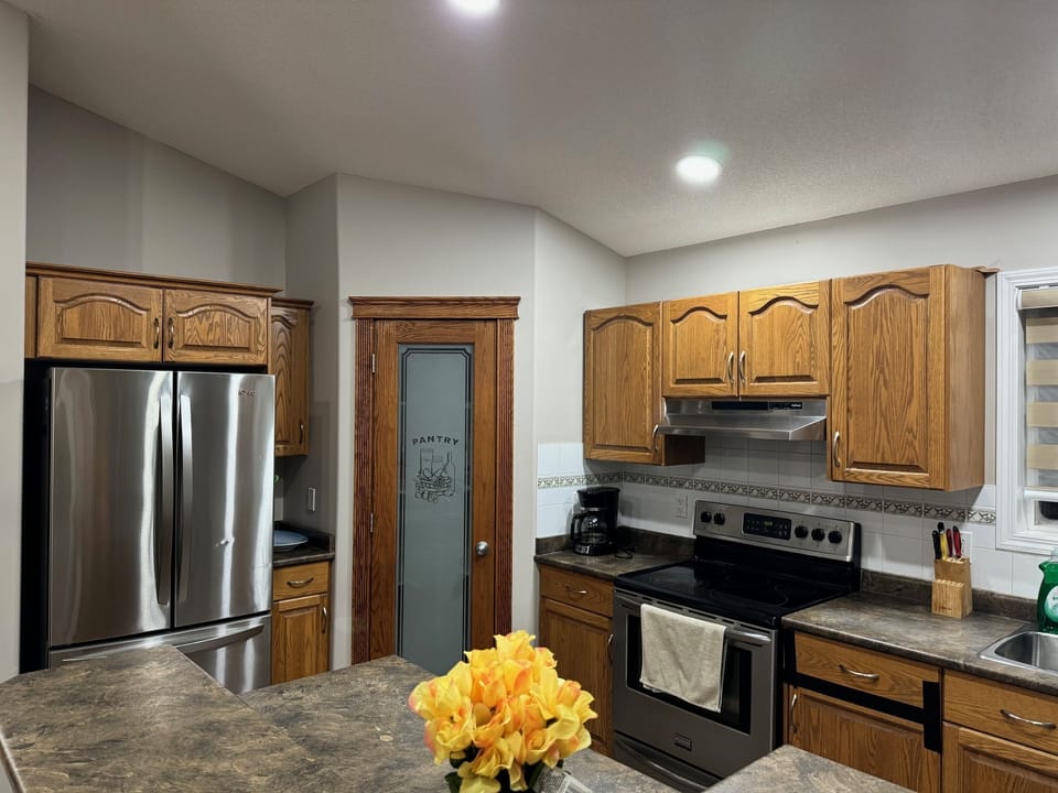 Full Kitchen 