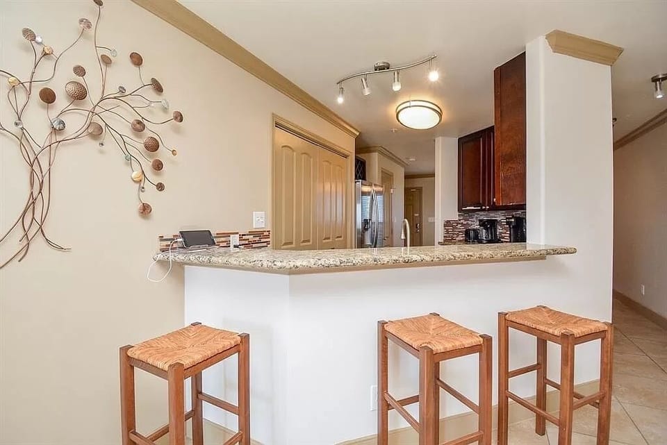 Breakfast Bar