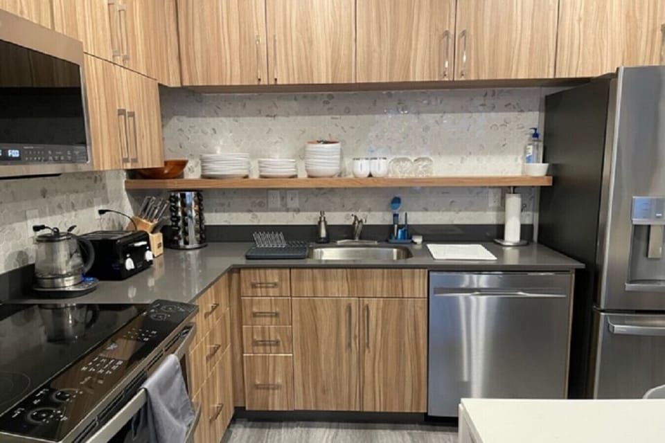 Fully Stocked Kitchen