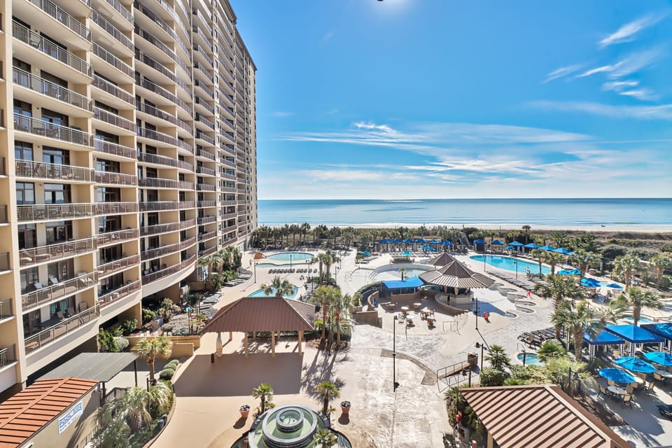 Pools, Lazy River, Hot Tubs, Beach & Ocean !!!!!