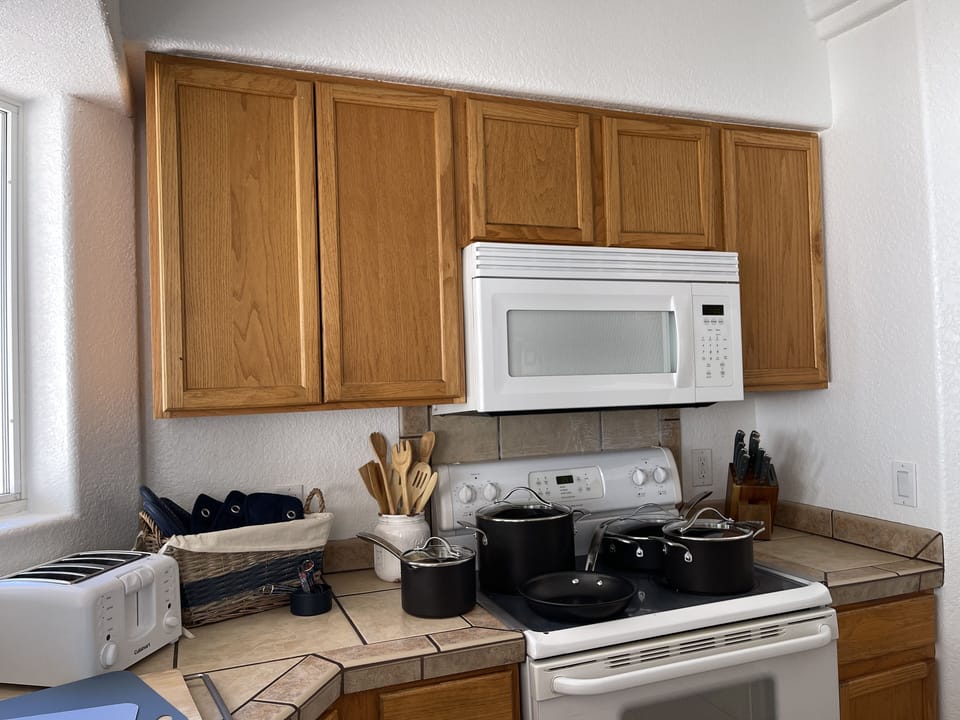 Fully Stocked Kitchen