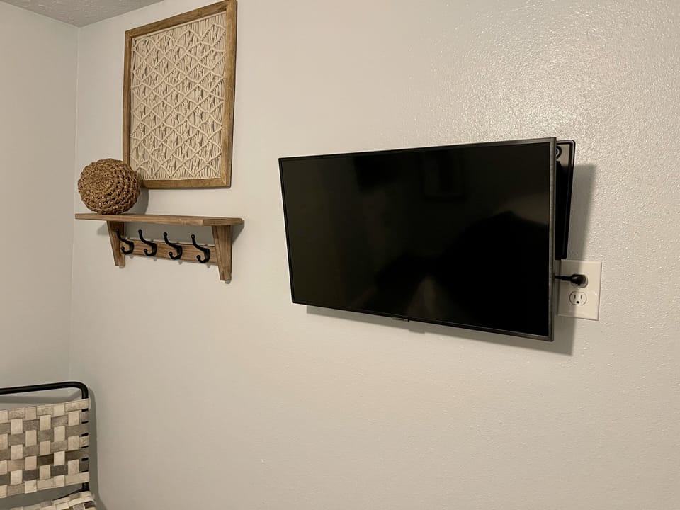 Guest Bedroom Smart TV Samsung 