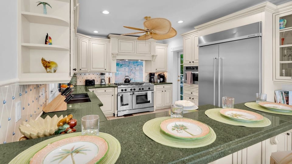 The kitchen has everything you'll need...