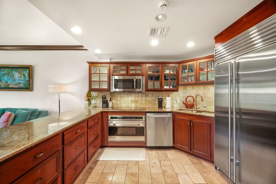 Fully stocked gourmet kitchen for dining in