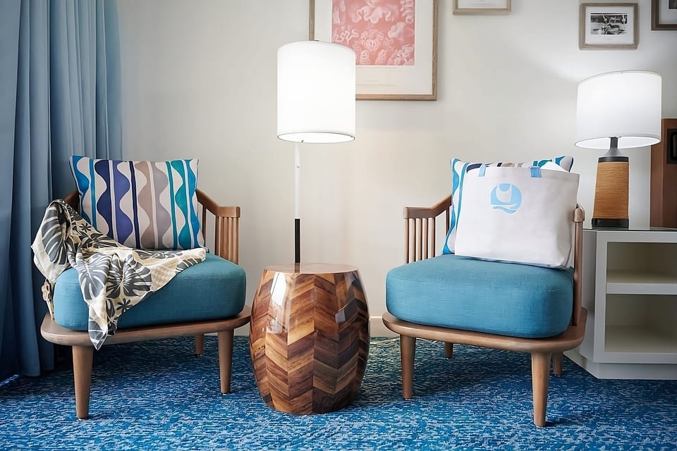 Sink into cozy chairs for quiet chats and post-beach lounging.