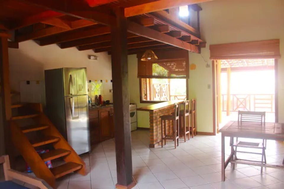 Fridge, oven, stovetop, electric kettle
