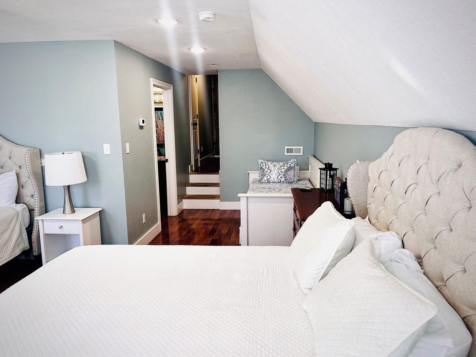 Upper Level Bedroom 3

