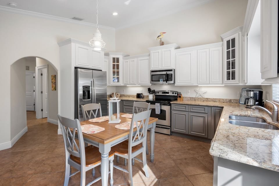 Kitchen, Dining Area