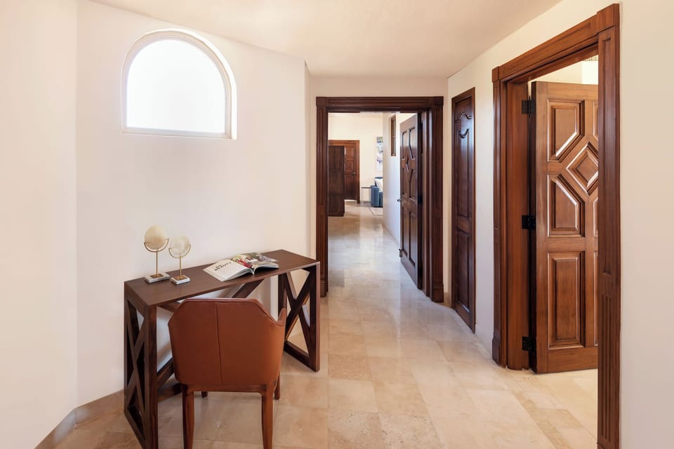 Villa lobby

