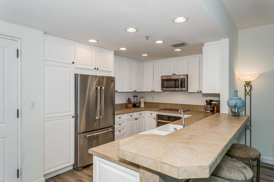 1 Portofino Dr 1806 Pensacola-large-010-002-IMG 3665AEV-1500x1000-72dpi