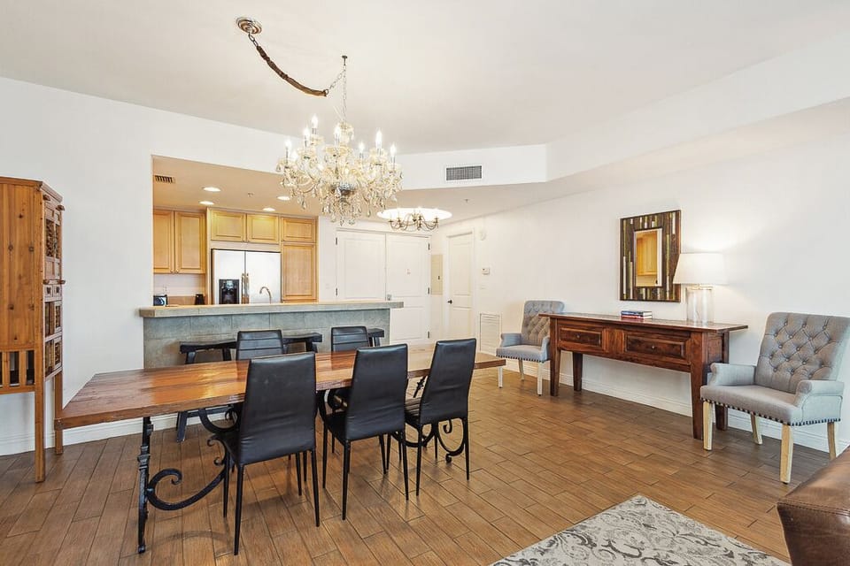 Dining Room 1.1