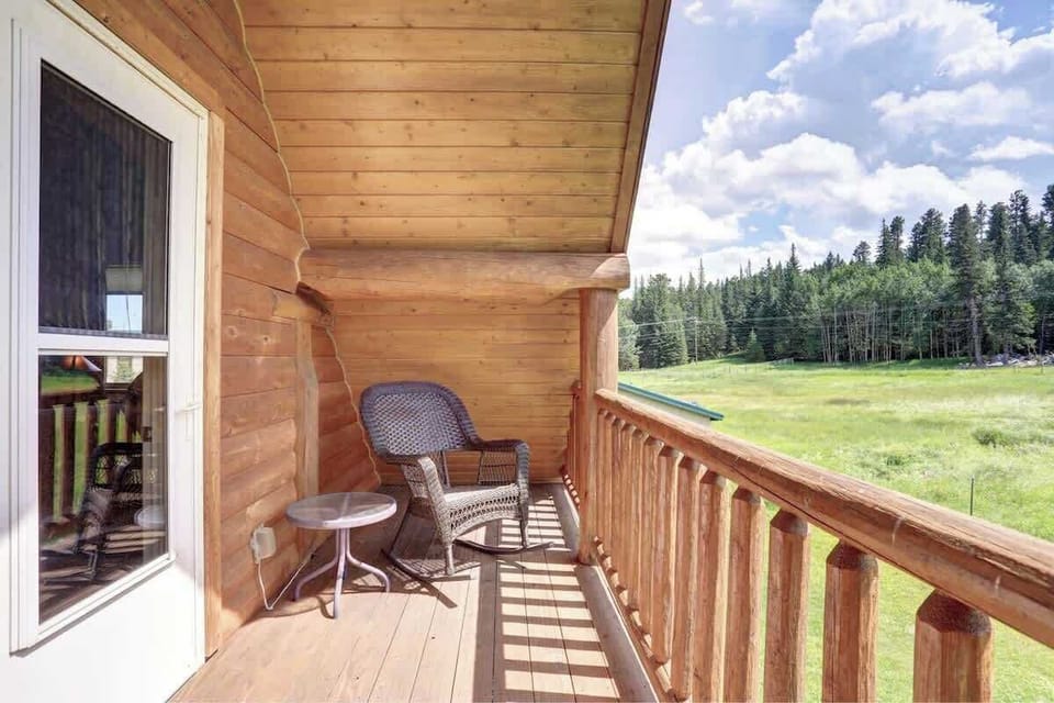 Upper balcony