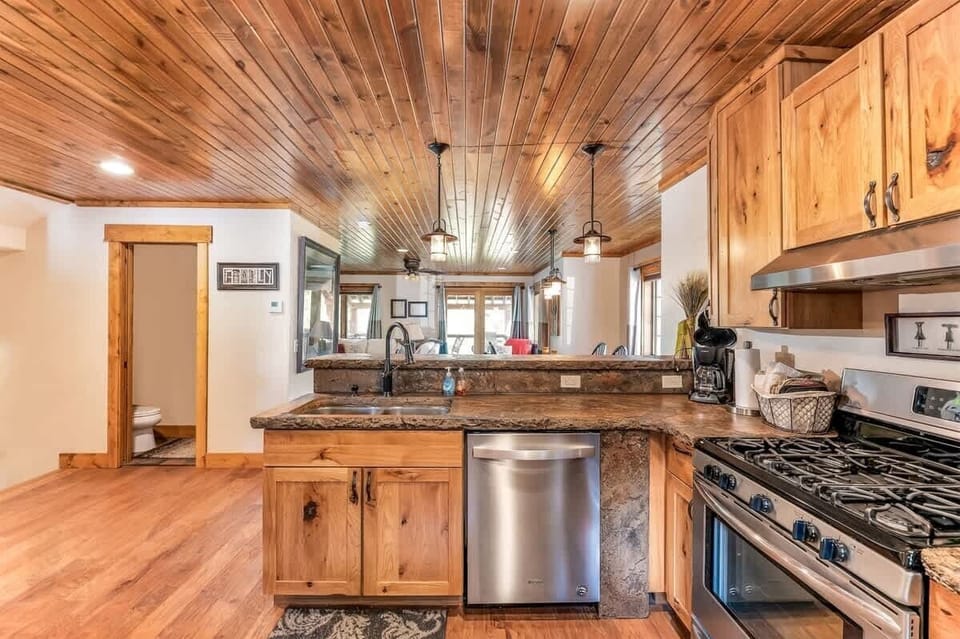 Fully equipped kitchen