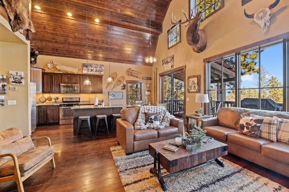Open concept main floor