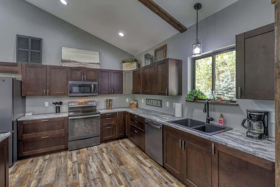 Kitchen has everything you need for meal time or snacks