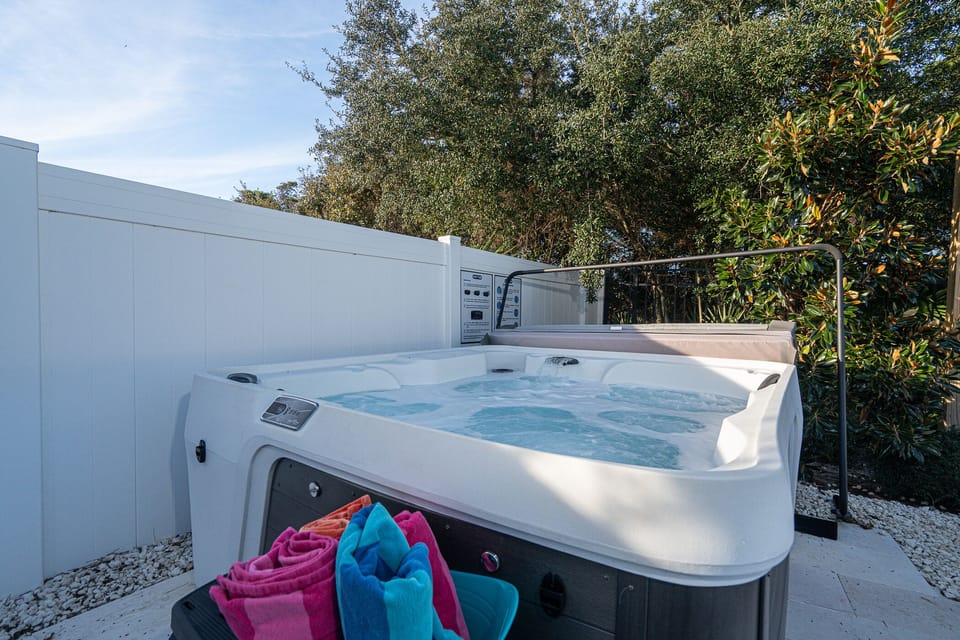 Free use of private hot tub for your entire stay (5-person capacity)