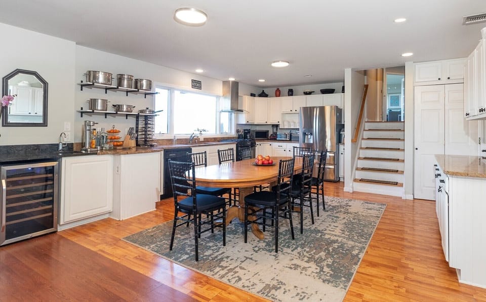 Dining table seats 10 comfortably.