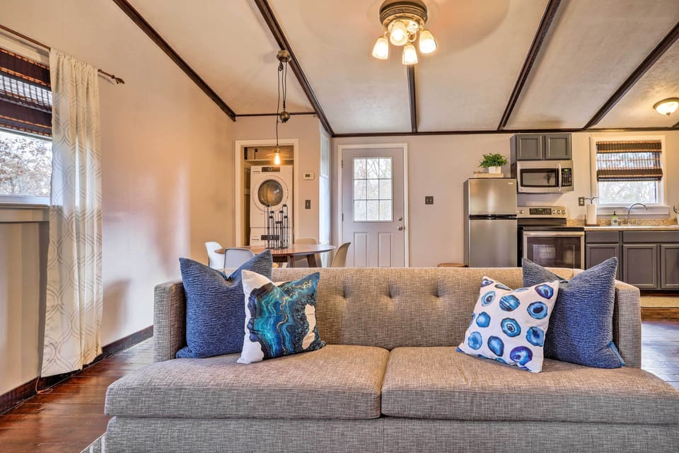Living Room | Central Heating & Air Conditioning