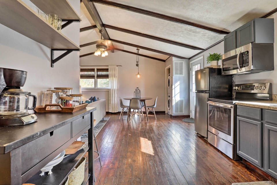 Kitchen | Dishware/Flatware