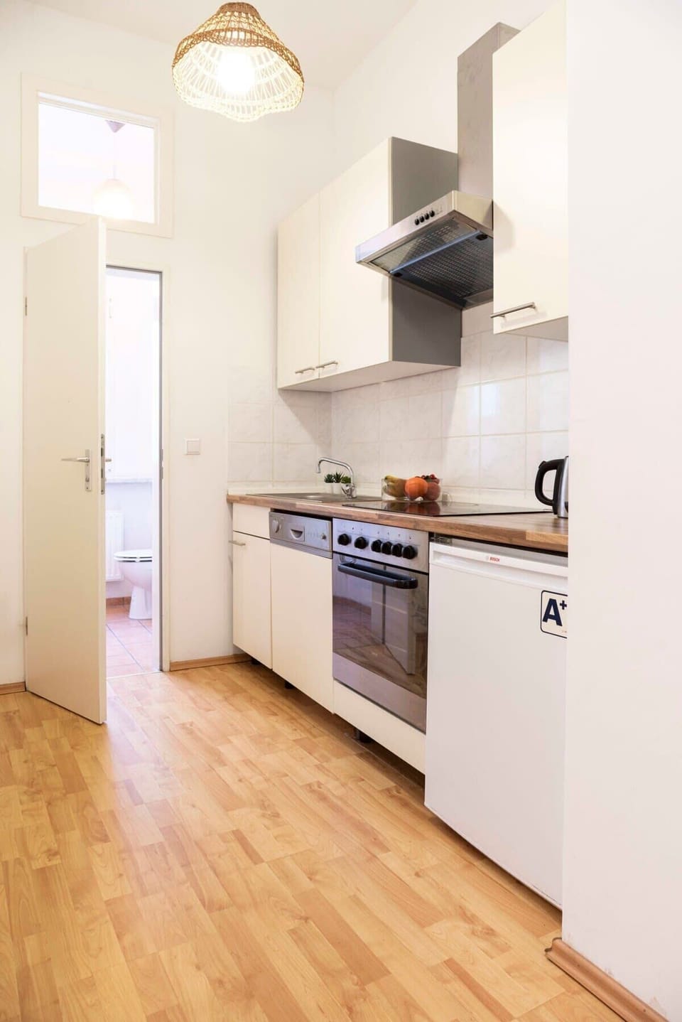 Fully equipped kitchen
