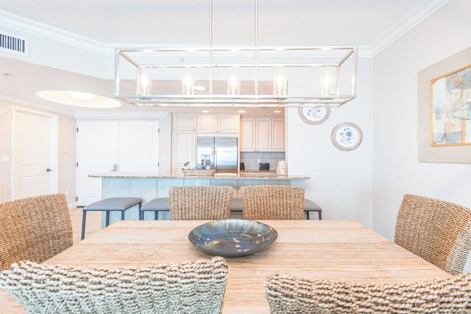 Dining Area 1.1