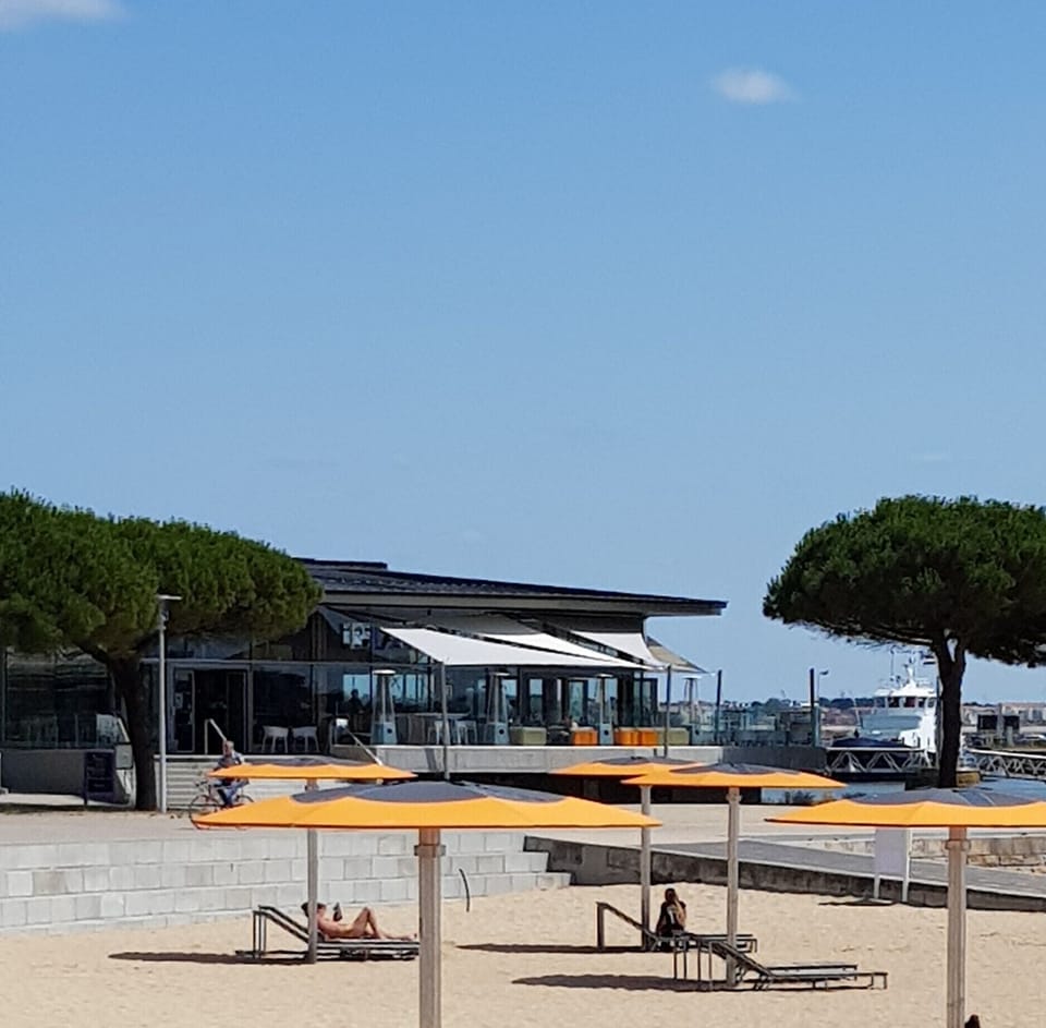 Atelier ♥️♥️♥️ - Entre Plage & Port, Atelier d'Artiste à Saint-Nazaire Apartment in Saint-Nazaire