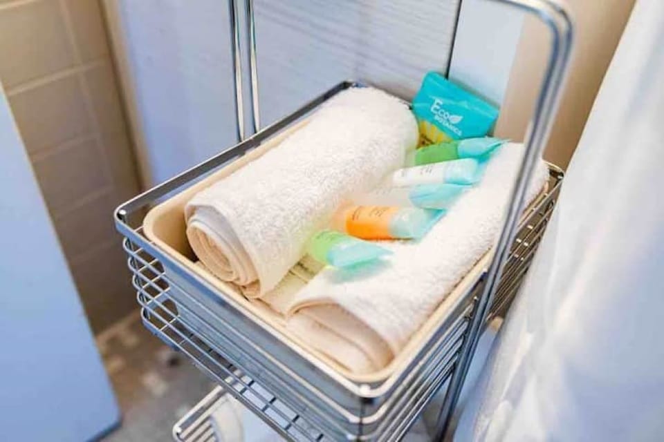 Bathroom amenities