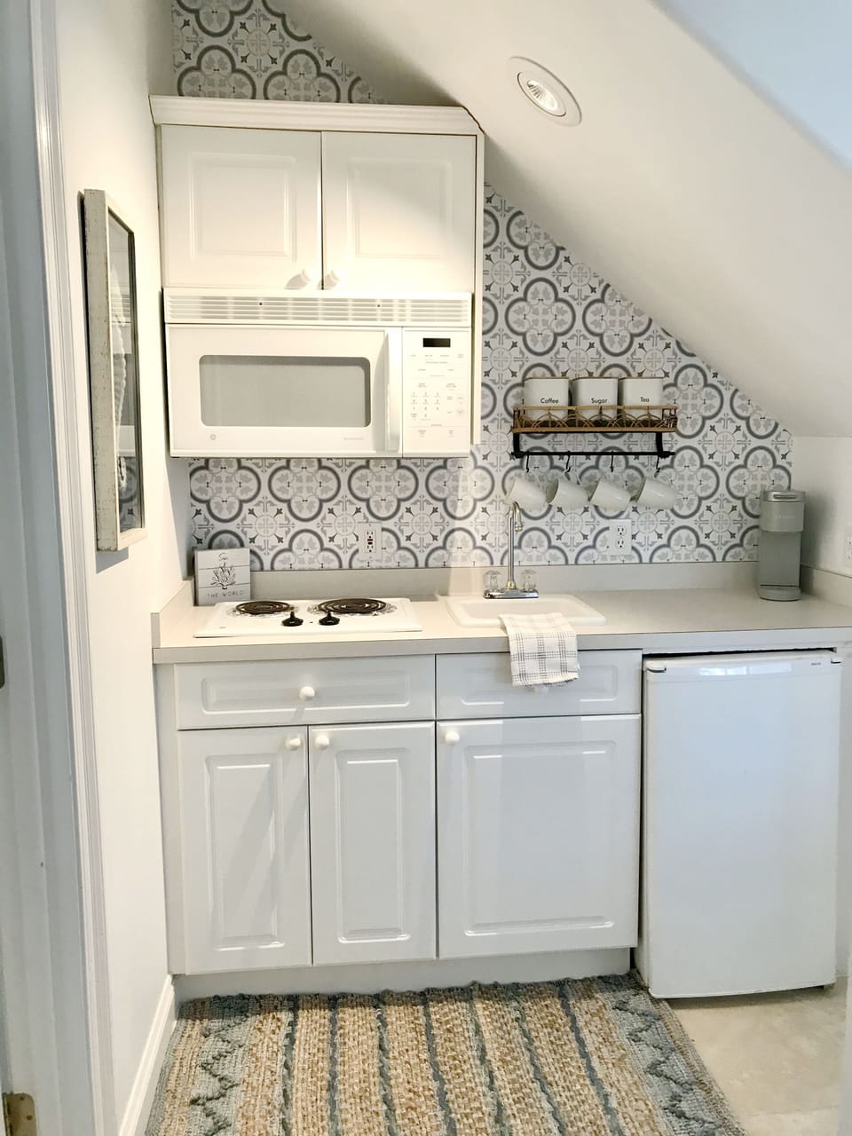 1st floor kitchenette