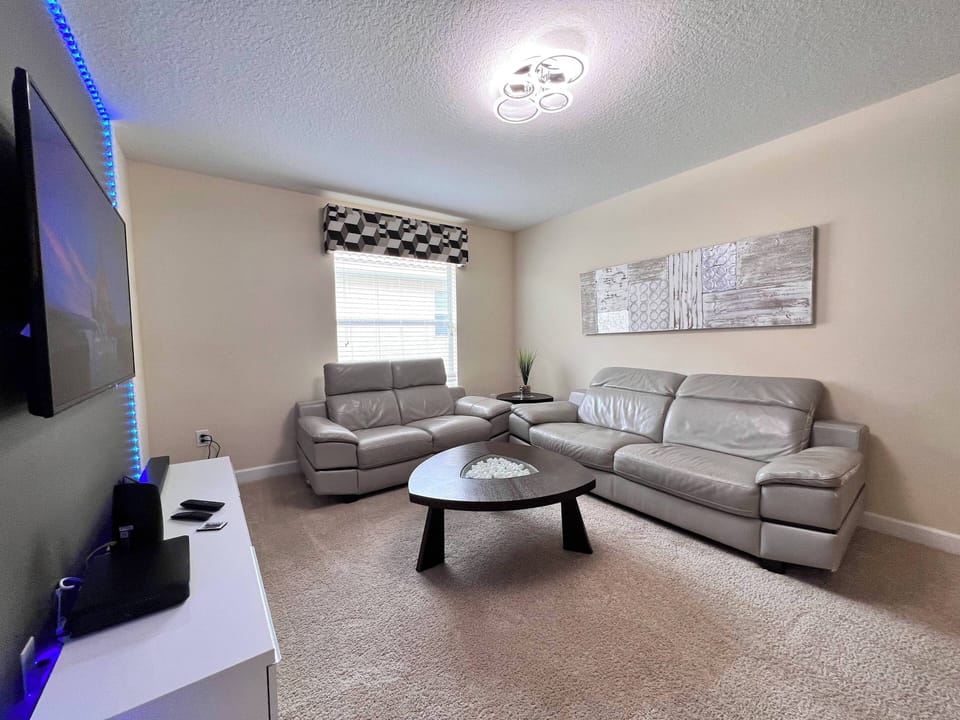Second living room upstairs