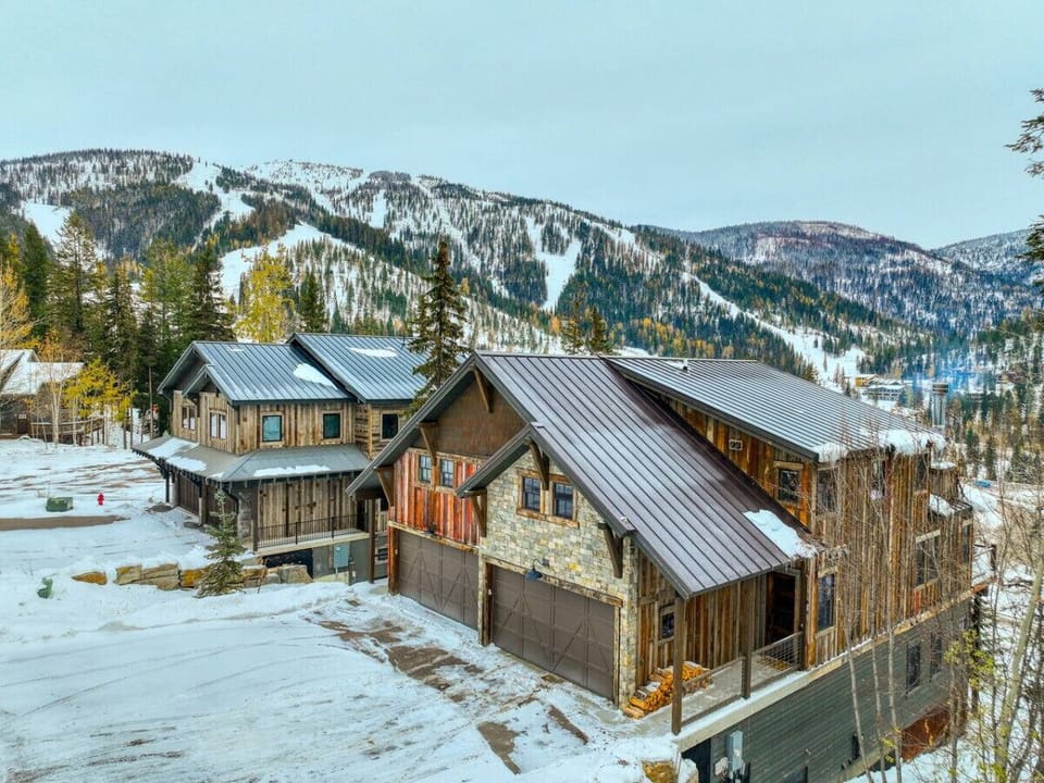 Amazing Views & Fantastic Ski Access