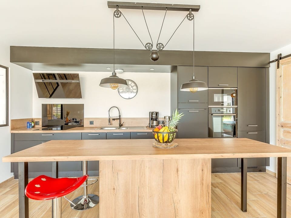 Countertop, Cabinetry, Table, Furniture, Kitchen Sink, Property, Tap, Sink, Wood, Chair