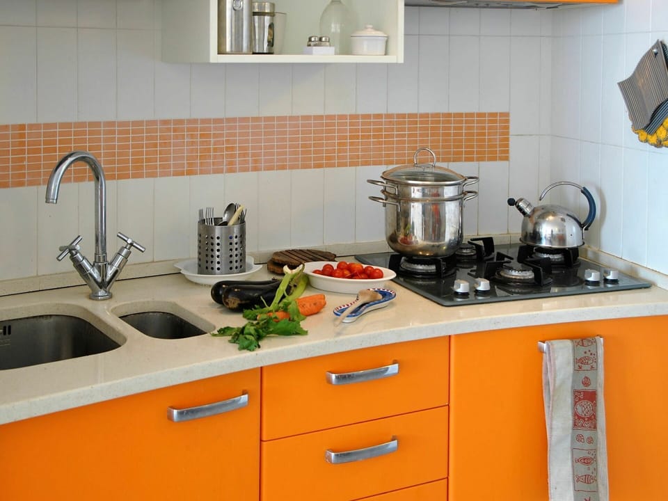 Kitchen Sink, Cabinetry, Countertop, Property, Tap, Sink, Kitchen, Interior Design, Lighting, Plumbing Fixture