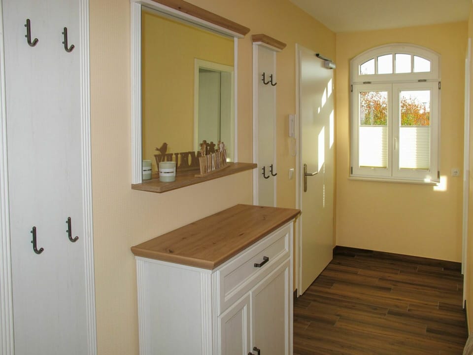 Cabinetry, Furniture, Window, Door, Wood, Interior Design, Drawer, Floor, Wood Stain