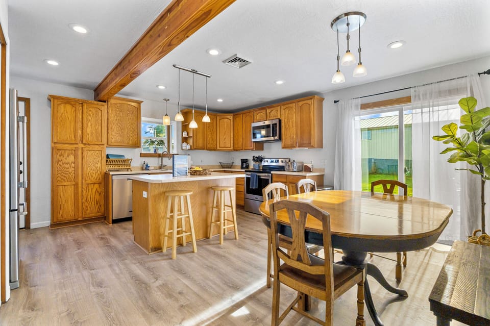Kitchen & Dining Area | Fully Equipped