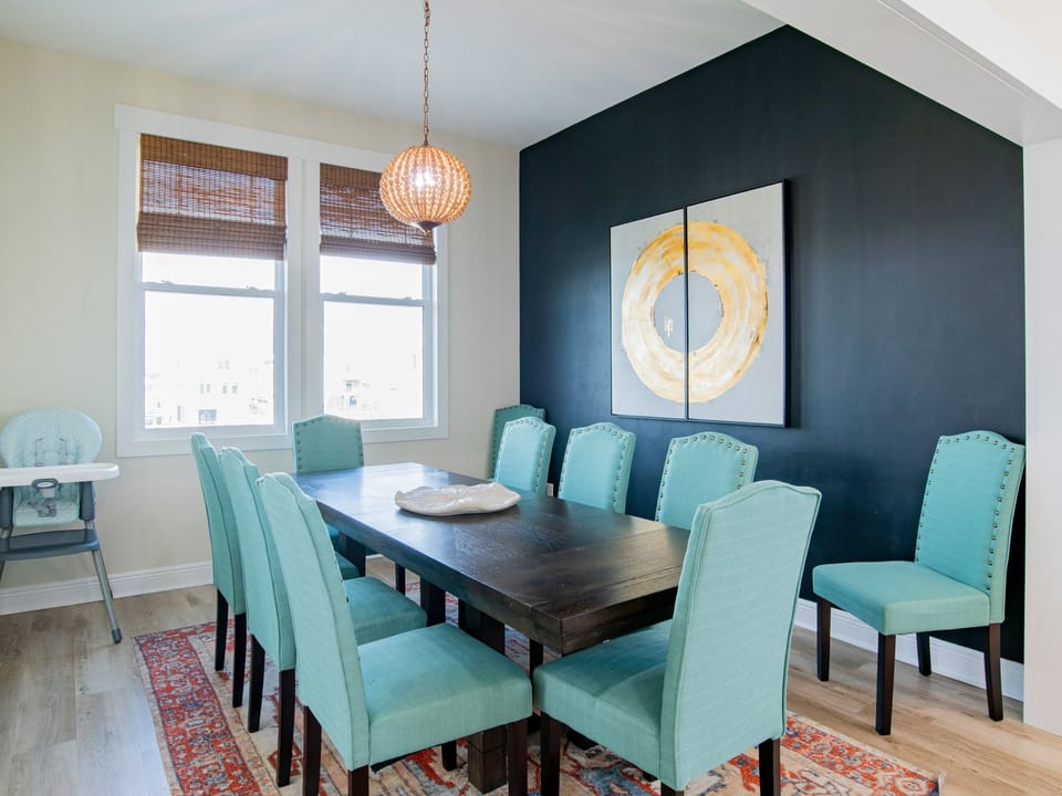 Dining Room - Dining Table Seats 8+