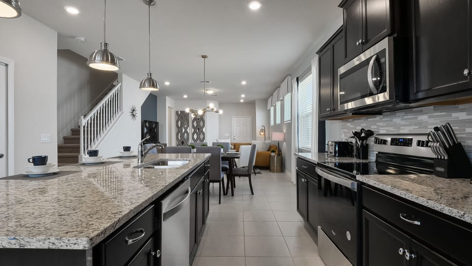 Upgraded kitchen with microwave, dishwasher, stove and oven