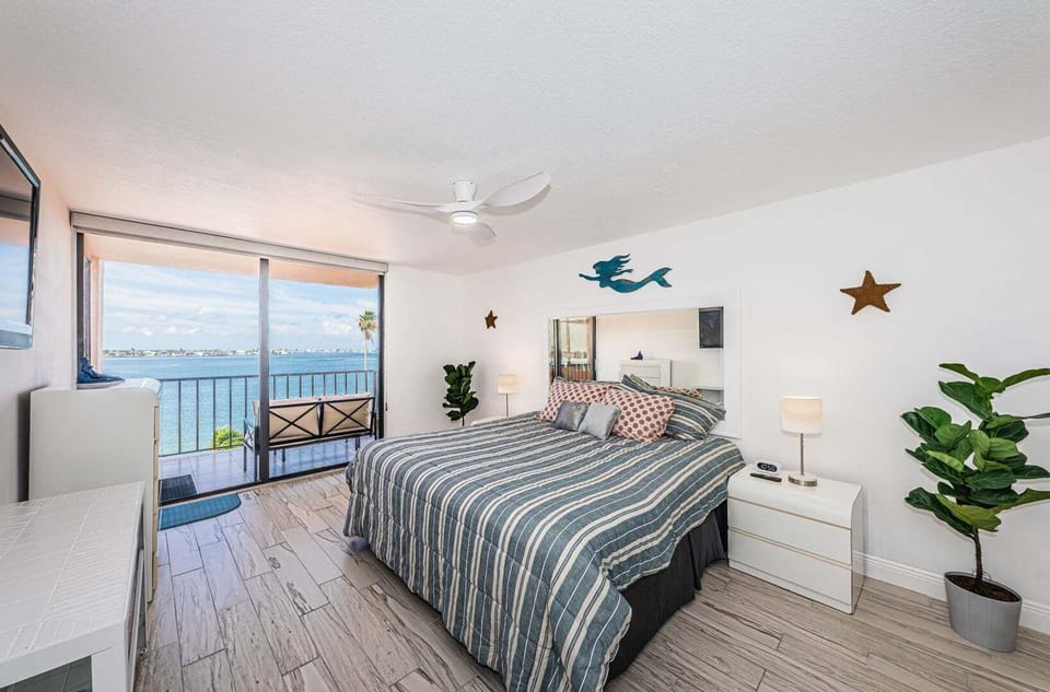 10-web-or-mls-Bedroom 1