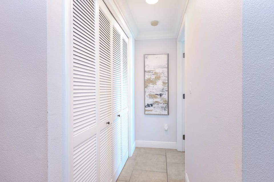 Laundry Room 1.1