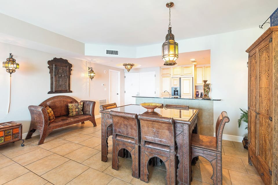Dining Room 1.0