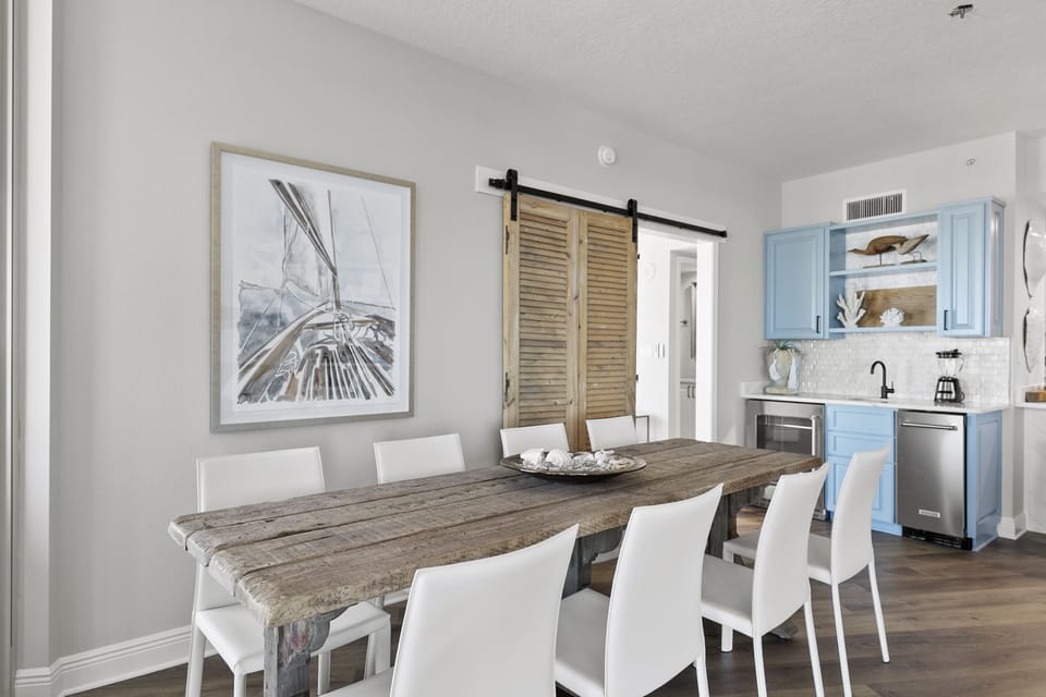 DiningTable_3