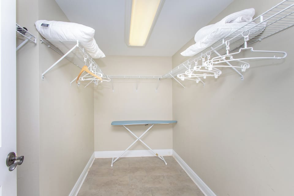 Master Bedroom 1.5