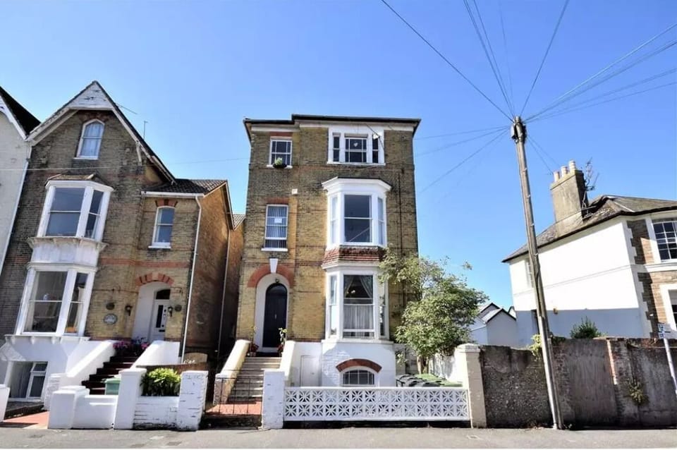 45 The Strand Facade