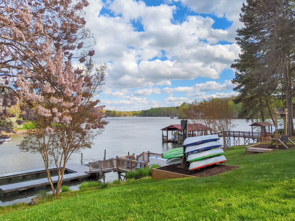 Kayaks, dock access, and a quiet cove—perfect for days spent on the water.