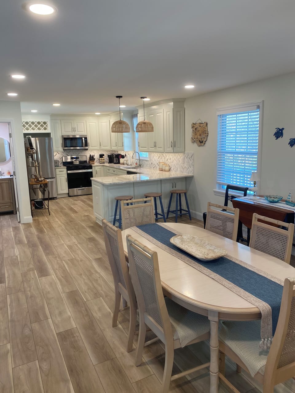 Kitchen & Dining Room
