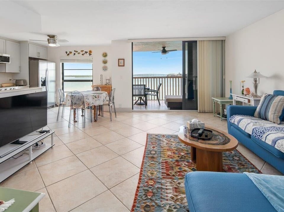 Living-Dining Area