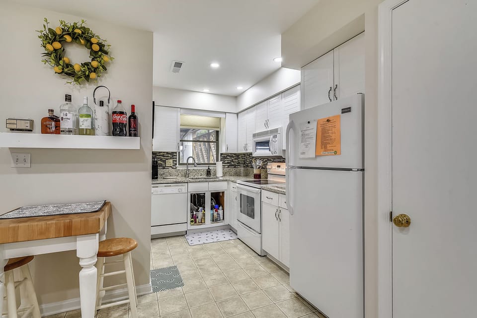 Main Level,Kitchen,